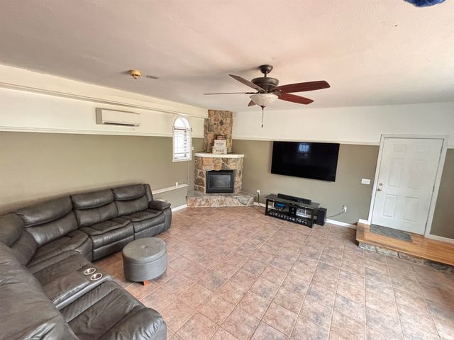 87 Juniper Drive, Goffstown, NH 03045