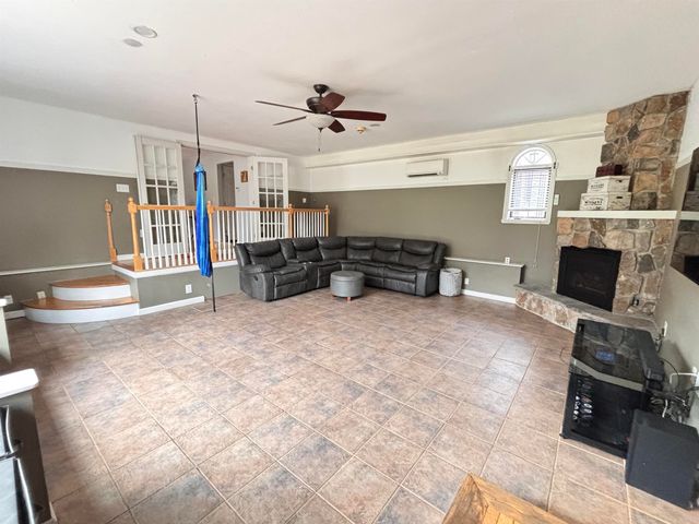 87 Juniper Drive, Goffstown, NH 03045