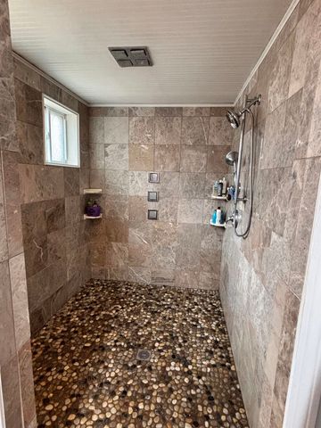 87 Juniper Drive, Goffstown, NH 03045