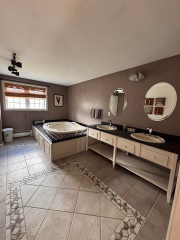 87 Juniper Drive, Goffstown, NH 03045