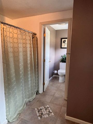 87 Juniper Drive, Goffstown, NH 03045