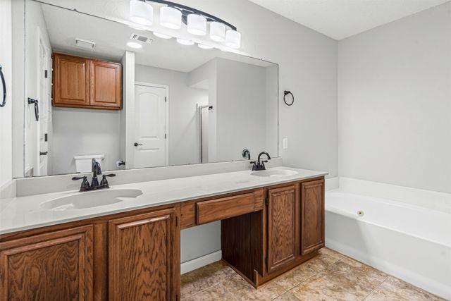 2810 Monthaven Drive, Arlington, TX 76001