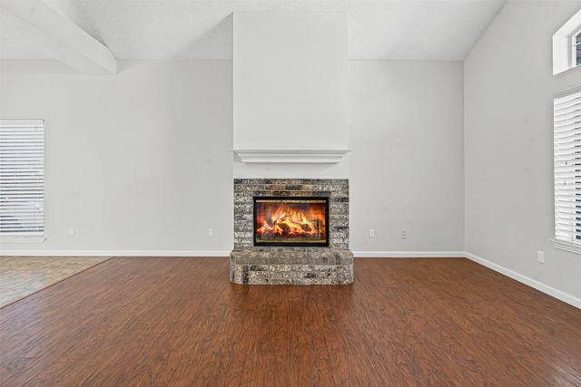 2810 Monthaven Drive, Arlington, TX 76001
