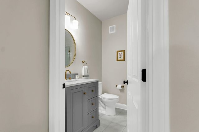 2244 Ashley Crossing Drive 115, Charleston, SC 29414