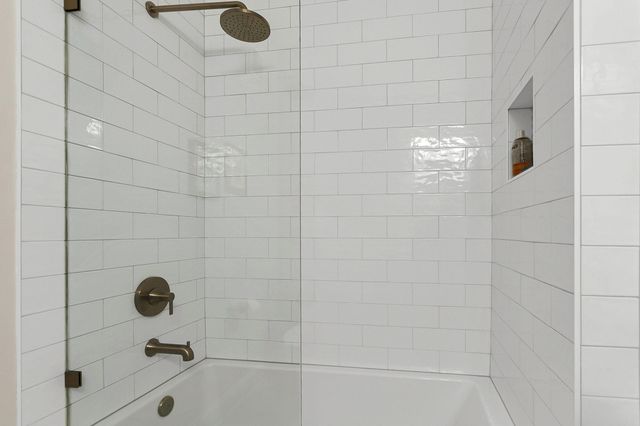 2244 Ashley Crossing Drive 115, Charleston, SC 29414