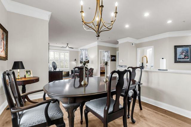 2244 Ashley Crossing Drive 115, Charleston, SC 29414