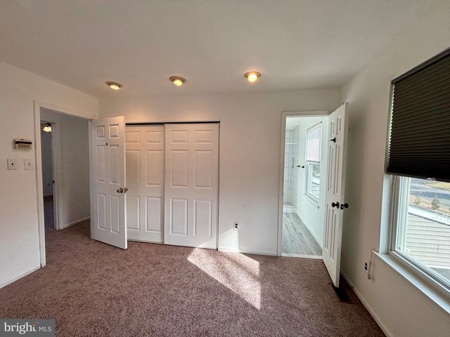 142 OAK PINES BLVD, Pemberton, NJ 08068