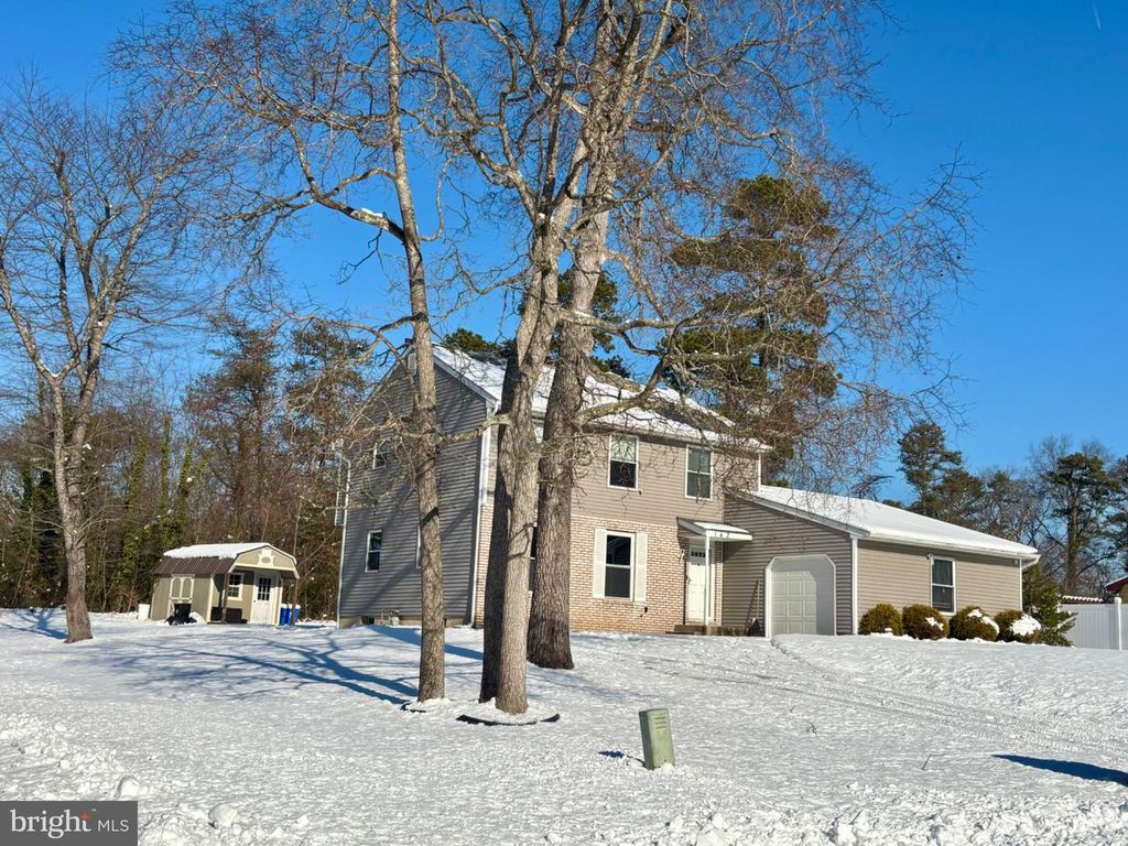 142 OAK PINES BLVD, Pemberton, NJ 08068