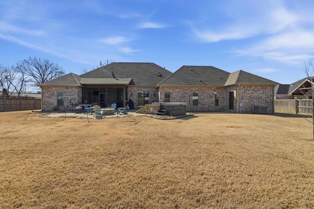 2930 Shadow Lane, Conway, AR 72034