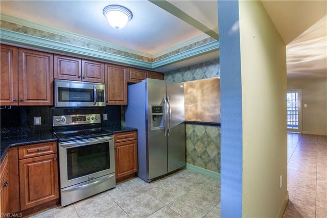 2121 Collier AVE E # 316, Fort Myers, FL 33901