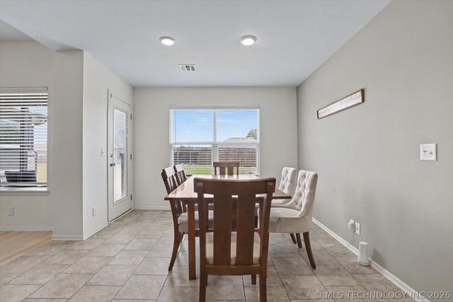 7209 S Hemlock Avenue, Broken Arrow, OK 74011