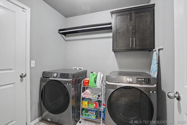 7209 S Hemlock Avenue, Broken Arrow, OK 74011