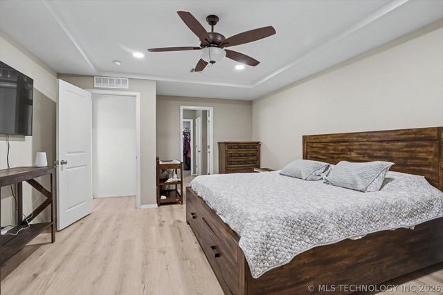 7209 S Hemlock Avenue, Broken Arrow, OK 74011