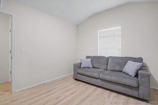 7209 S Hemlock Avenue, Broken Arrow, OK 74011