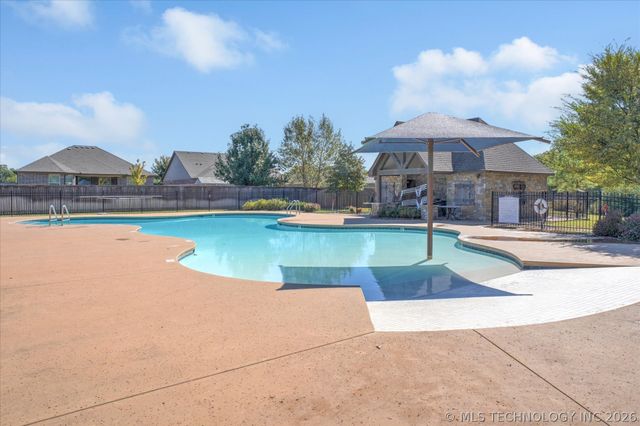 7209 S Hemlock Avenue, Broken Arrow, OK 74011