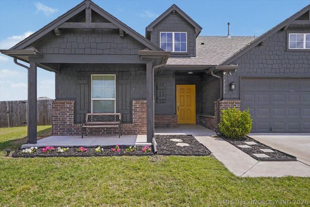 7209 S Hemlock Avenue, Broken Arrow, OK 74011