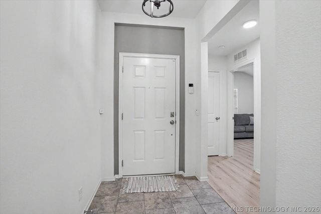 7209 S Hemlock Avenue, Broken Arrow, OK 74011