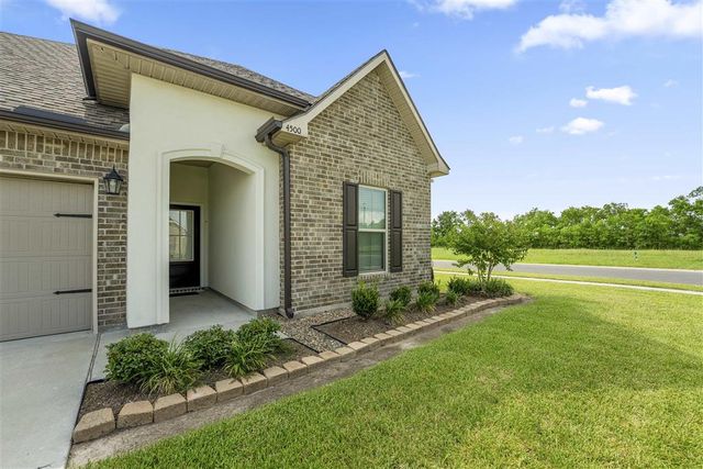 4500 Green Wood Way, Lake Charles, LA 70607