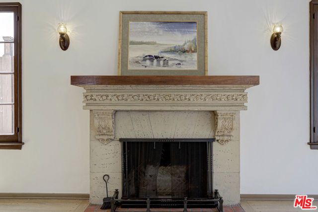 2401 E Glenoaks Boulevard, Glendale, CA 91206