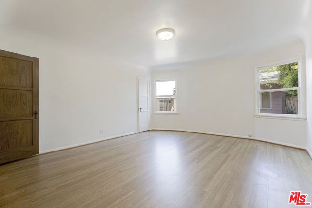 2401 E Glenoaks Boulevard, Glendale, CA 91206