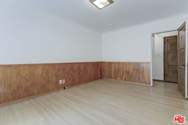 2401 E Glenoaks Boulevard, Glendale, CA 91206