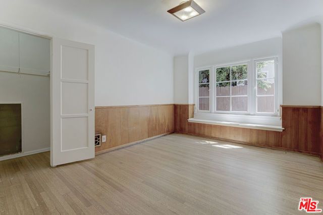 2401 E Glenoaks Boulevard, Glendale, CA 91206