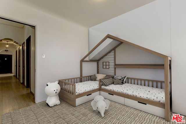 2401 E Glenoaks Boulevard, Glendale, CA 91206