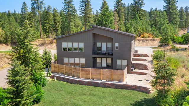 39980 Lake Summit Dr, Loon Lake, WA 99148