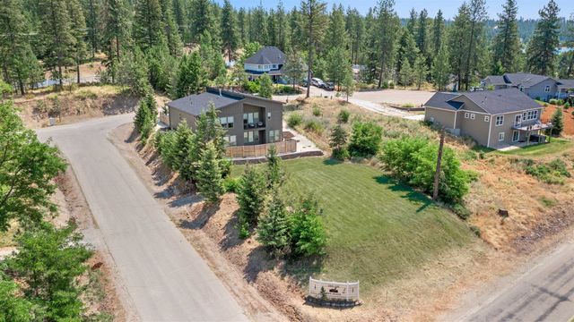 39980 Lake Summit Dr, Loon Lake, WA 99148