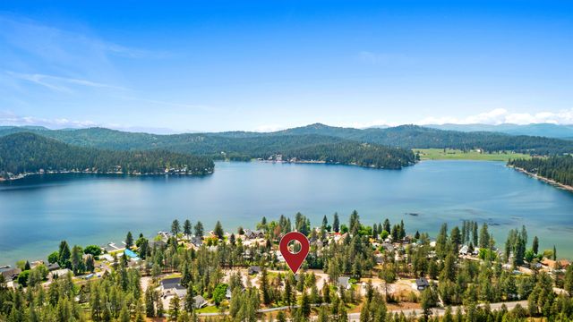39980 Lake Summit Dr, Loon Lake, WA 99148
