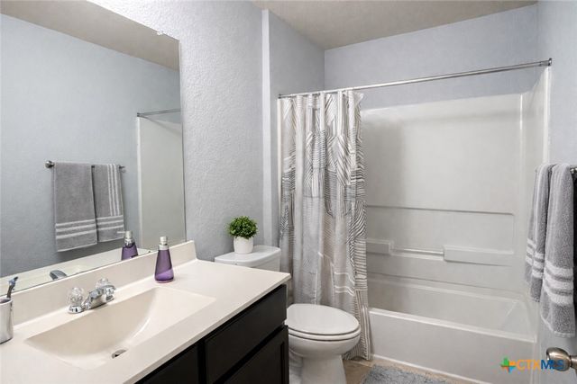 477 Centinela Street, New Braunfels, TX 78130
