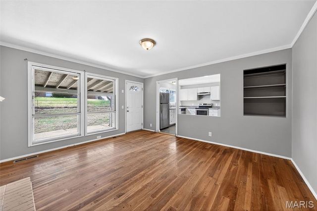 3027 Westminster Drive, Florissant, MO 63033