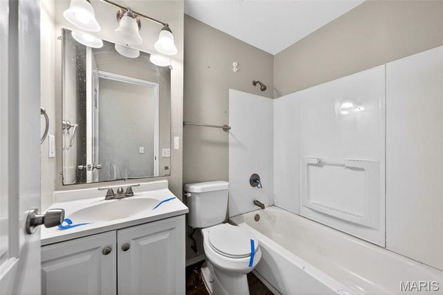 3027 Westminster Drive, Florissant, MO 63033