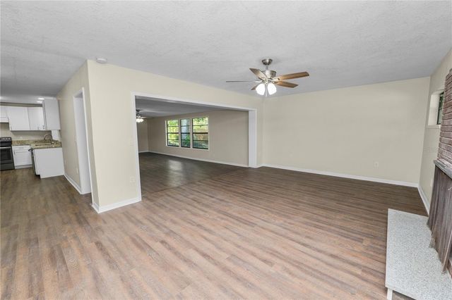 1112 N PENNSYLVANIA AVENUE, Plant City, FL 33563