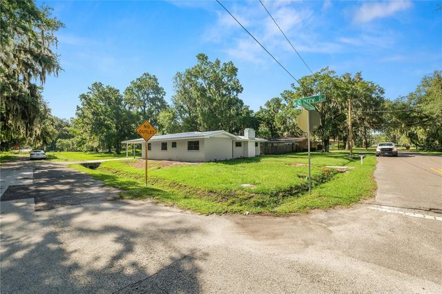 1112 N PENNSYLVANIA AVENUE, Plant City, FL 33563