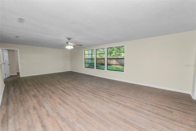 1112 N PENNSYLVANIA AVENUE, Plant City, FL 33563