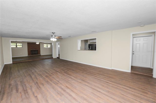 1112 N PENNSYLVANIA AVENUE, Plant City, FL 33563