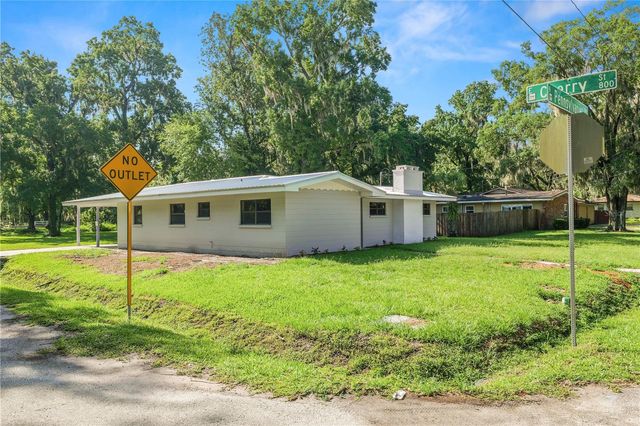 1112 N PENNSYLVANIA AVENUE, Plant City, FL 33563