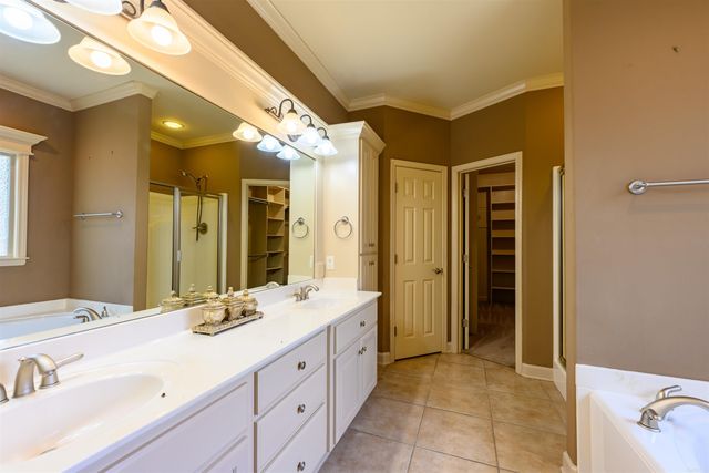 7051 E Ridge Drive, Sherwood, AR 72120