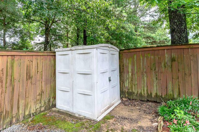 7051 E Ridge Drive, Sherwood, AR 72120