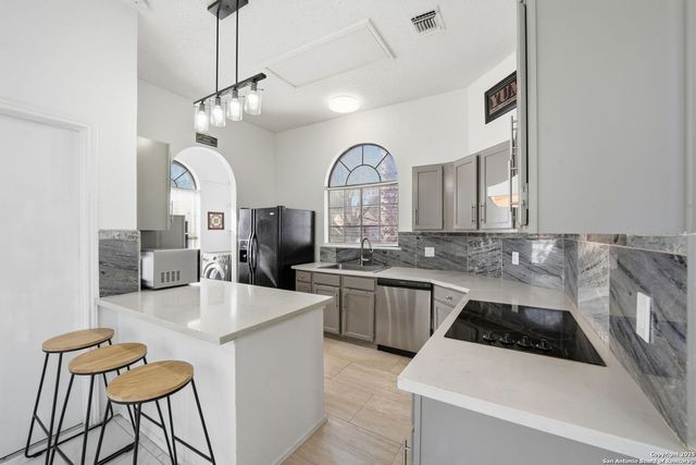 6304 Village Arbor, San Antonio, TX 78250