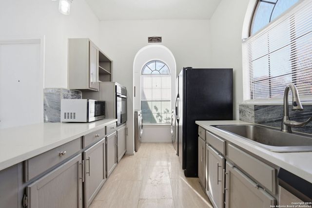 6304 Village Arbor, San Antonio, TX 78250