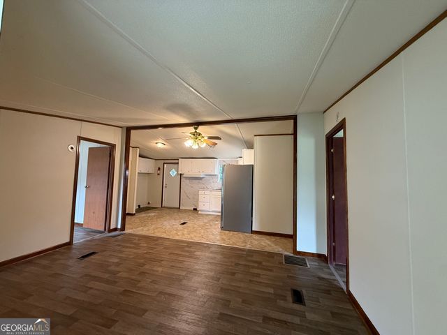 6 Skyland Drive W, Locust Grove, GA 30248