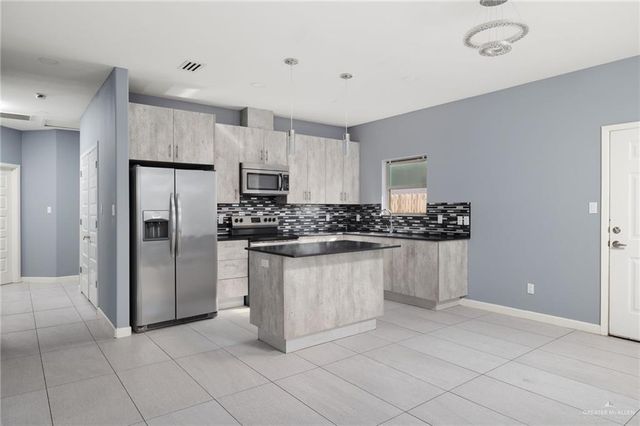 1613 Coyote Hills, Edinburg, TX 78541