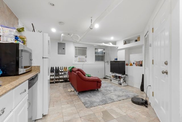 407A Broadway, Cambridge, MA 02138