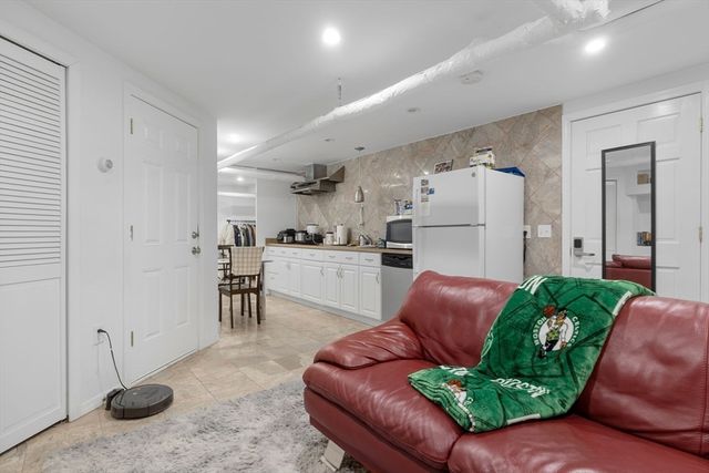 407A Broadway, Cambridge, MA 02138