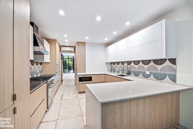 143 W 94TH Street, New York City, NY 10025