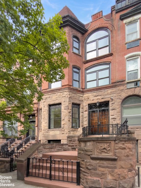 143 W 94TH Street, New York City, NY 10025