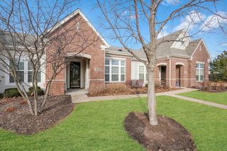 2616 BARRINGTON Circle, Naperville, IL 60564