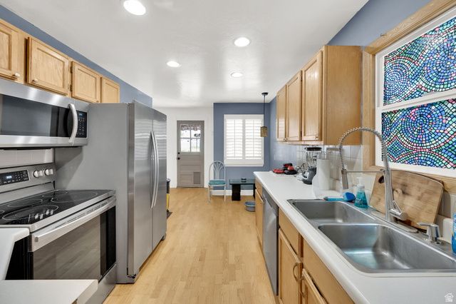 4635 S BOX ELDER ST, Murray, UT 84107